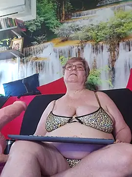 QueenPammy1 Live XXX-chat
