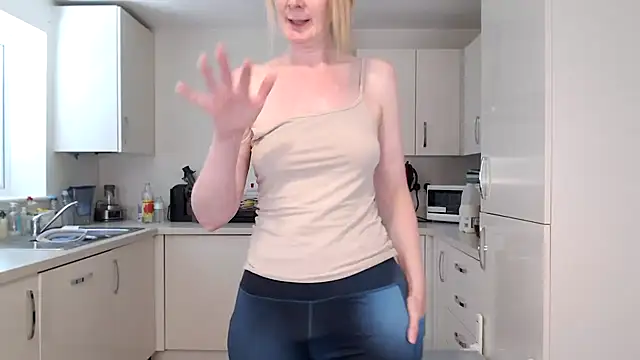 Chat +18 de Anna_Raye ao vivo