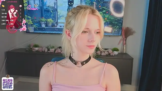 JuanaSumma live XXX chat
