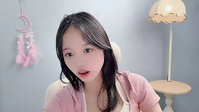 Yanys521 即時 XXX 聊天