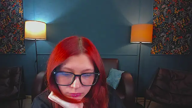 צ'אט XXX בשידור חי של SarahDeen1