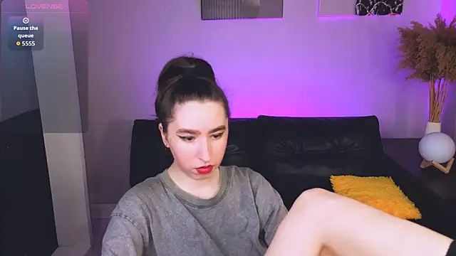 Lily_xBabe Chat XXX in diretta