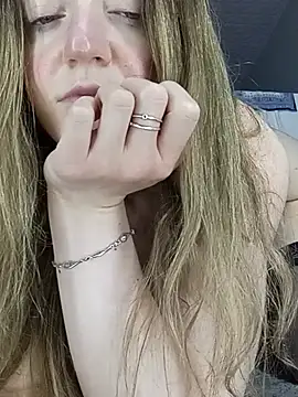 KattyLuuu's Live XXX Chat