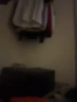 Mialeee89: διαδικτυακό σόου στην κάμερα