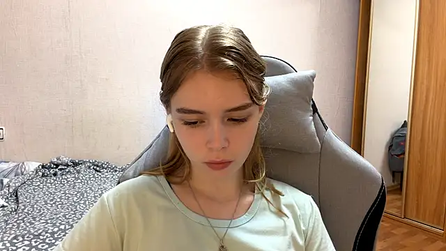 Chat +18 de HebrewRiding ao vivo