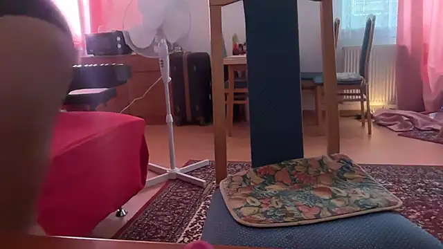 Czat XXX na żywo – SashaAris