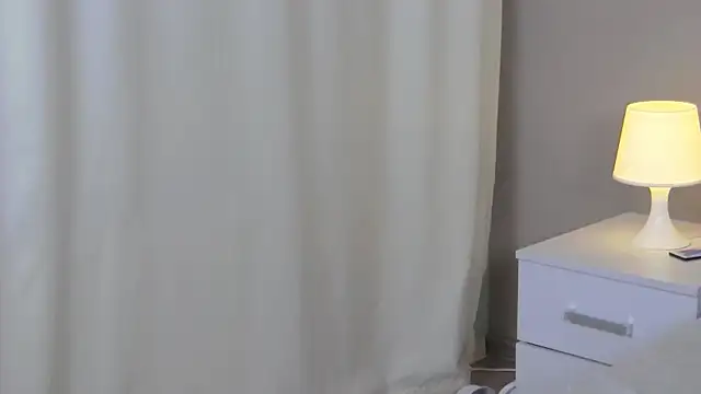 EmmaVesperのライブXXXチャット