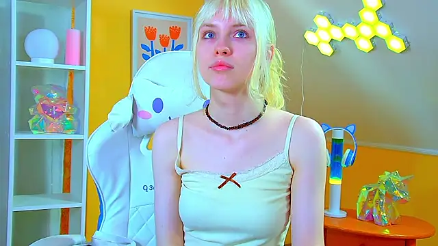 צ'אט XXX בשידור חי של HannahHollis