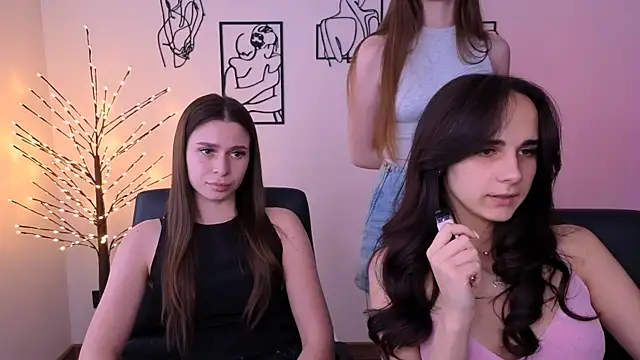 nekky_mouse Adlı Modelin Canlı XXX Sohbeti