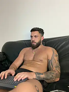 Chat XXX Live LustyMike_