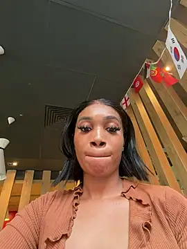 ___Nessa Chat XXX in diretta