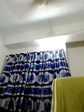 Chat +18 de dipa-cute ao vivo