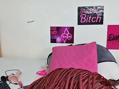 mardhiyah XXX чат на живо