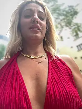 adya-aly Live XXX-Chat