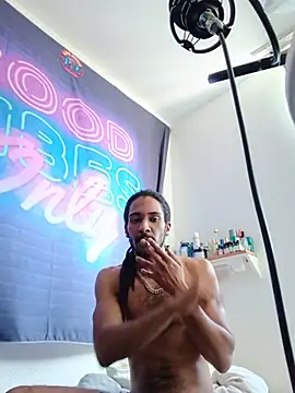 Mikaaa97 Chat XXX live