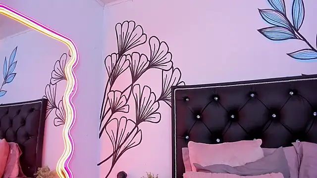 Sweet_Ariadna_ élő XXX-chatje