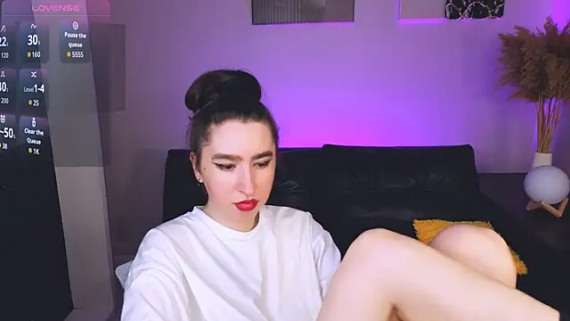 Chat +18 de Lily_xBabe ao vivo
