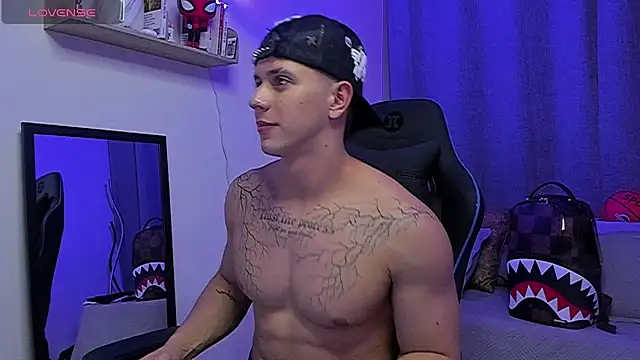 Czat XXX na żywo – ASHTON_HILS