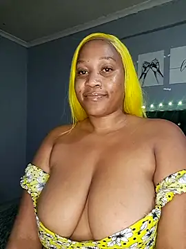 Toya_P Adlı Modelin Canlı XXX Sohbeti