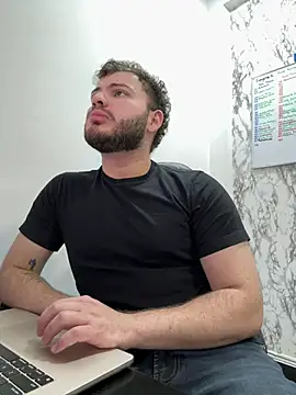 Mrr_Salvatore Adlı Modelin Canlı XXX Sohbeti