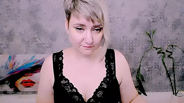 Онлайн чат XXX Djullia