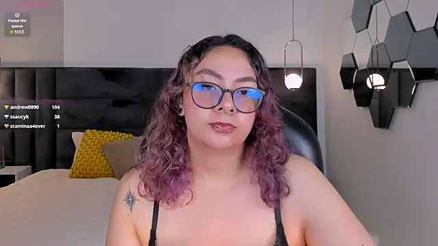 LoiseHarper's Live XXX Chat