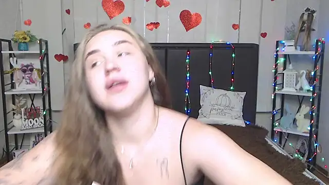 LauraHlot's Live XXX Chat