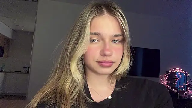 EarthaStinett's Live XXX Chat