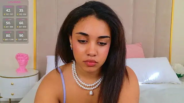 Luna_Cortier's Live XXX Chat