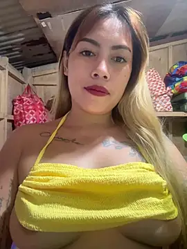 WildStars' Live XXX Chat