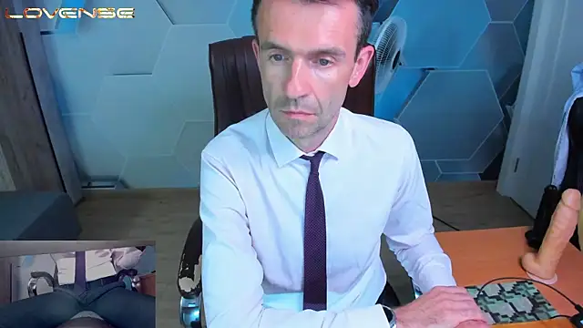 Živý XXX chat SteveTiger