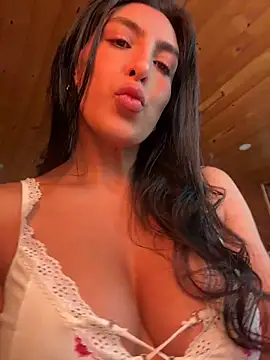 CorinVeil live XXX chat