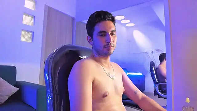 NOAH_SIN_ élő XXX-chatje