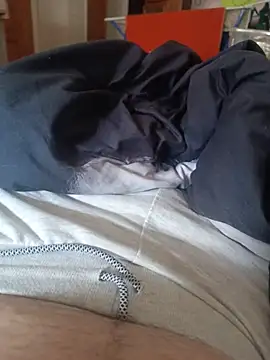 kenzzzz Chat XXX in diretta