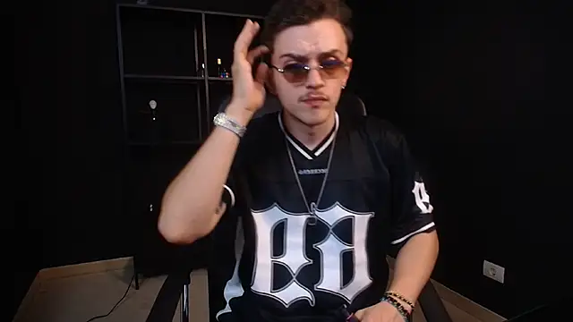 FelixStarkk 라이브 XXX 채팅