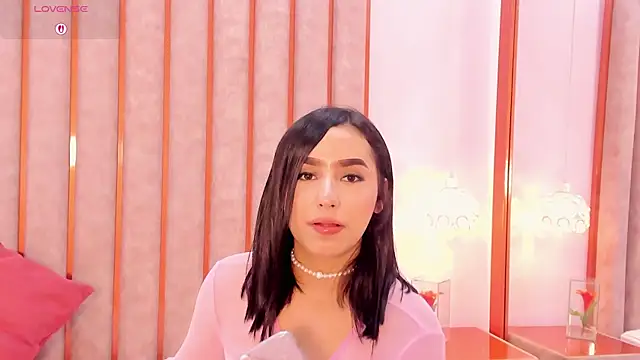 Zoe_Monrow's Live XXX Chat