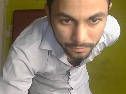 دردشة Stubborndesiboy الجنسية المباشرة
