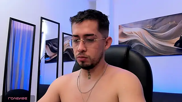 Tommas_Jhonson's Live XXX Chat