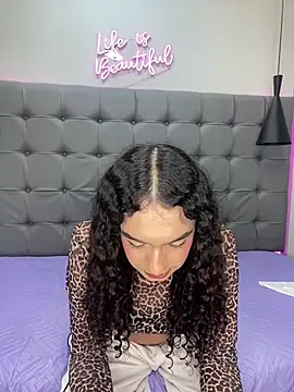 Chat XXX en directo de scarletcherry18