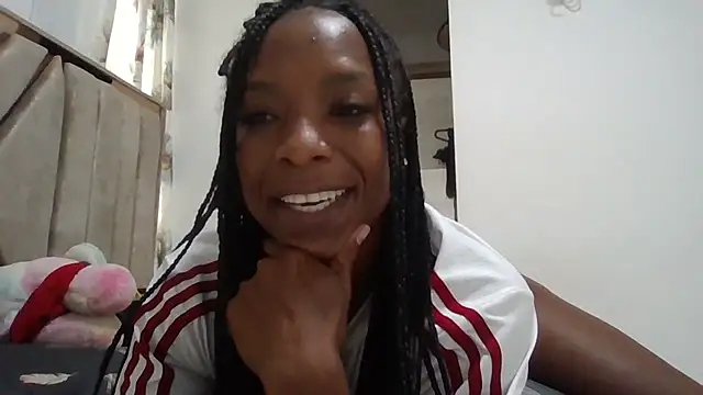 Chatroom XXX en direct de JadaMillss