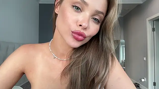 js_sophia Show in webcam