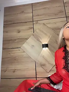 MiaBlonde1 – Live XXX-chat
