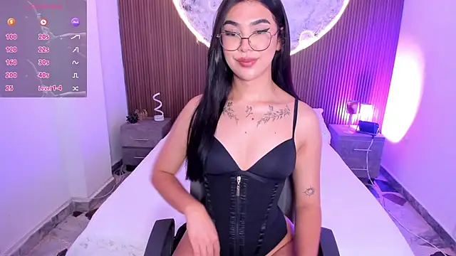 RoseCassie Chat XXX in diretta