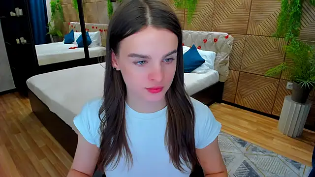 FinalAccord Adlı Modelin Canlı XXX Sohbeti