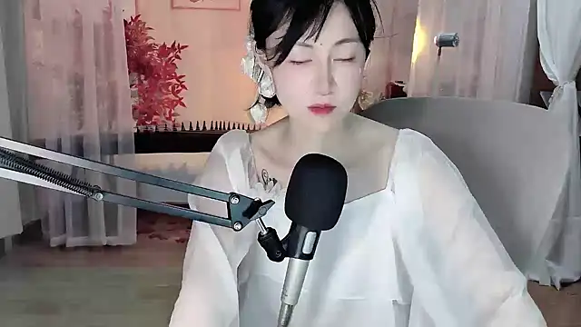 noomi-1111 – Live XXX-chat