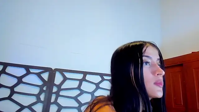 alice_rous21's Live XXX Chat