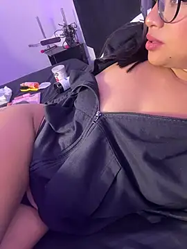 Aliceroys__ XXX чат на живо