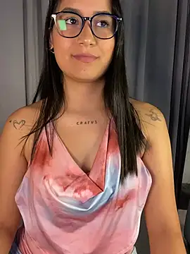 Val12777's Live XXX Chat