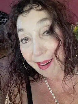GypsyEsmeralda élő XXX-chatje