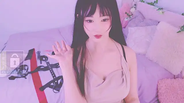 แชท XXX สดของ LongoriaEva